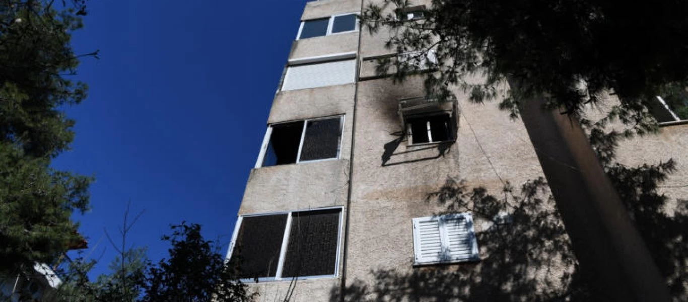 Βάρκιζα: Αποφυλακίσθηκε η μητέρα που είχε αφήσει μόνο το μωρό της και κάηκε ζωντανό